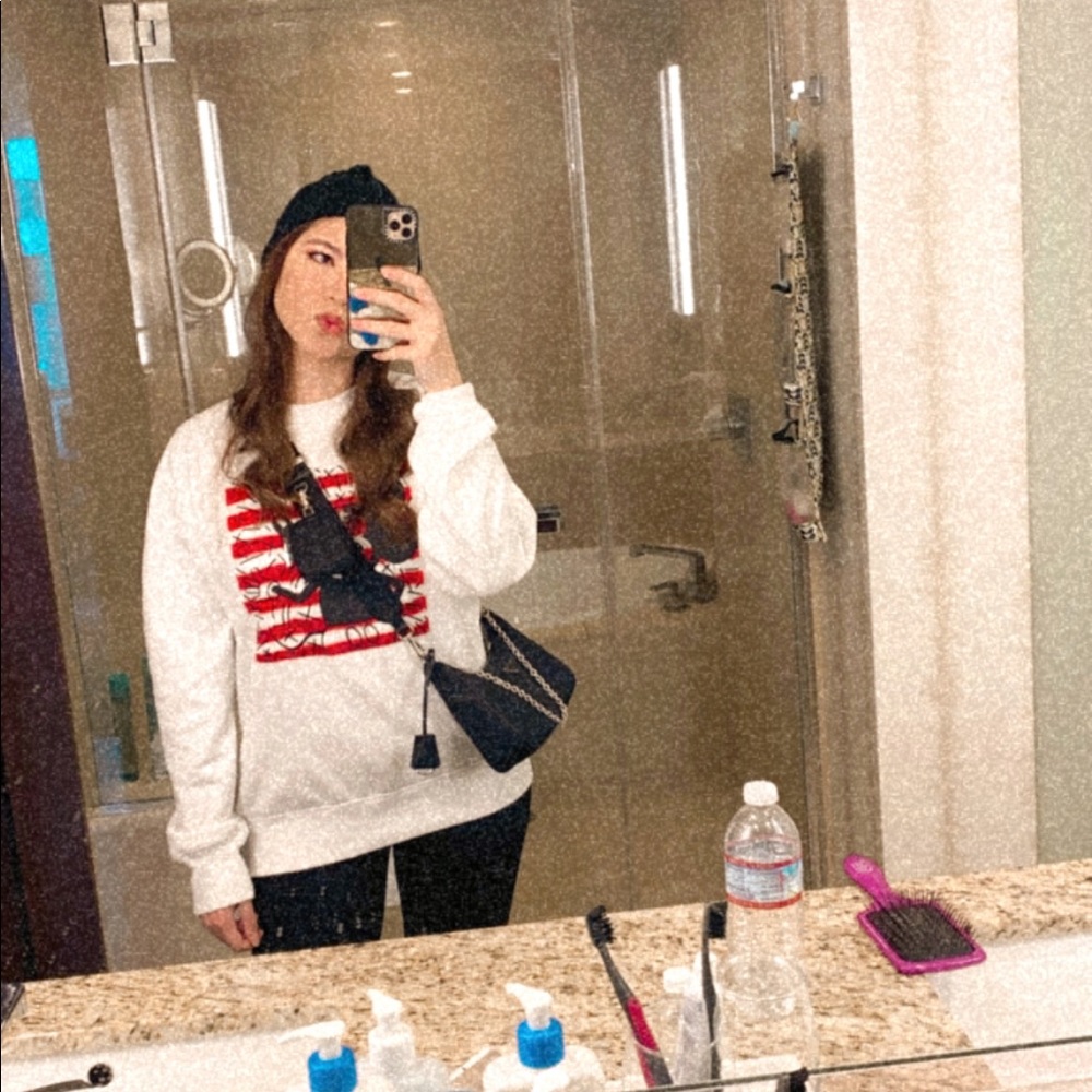 Meet your Posher, Nadine